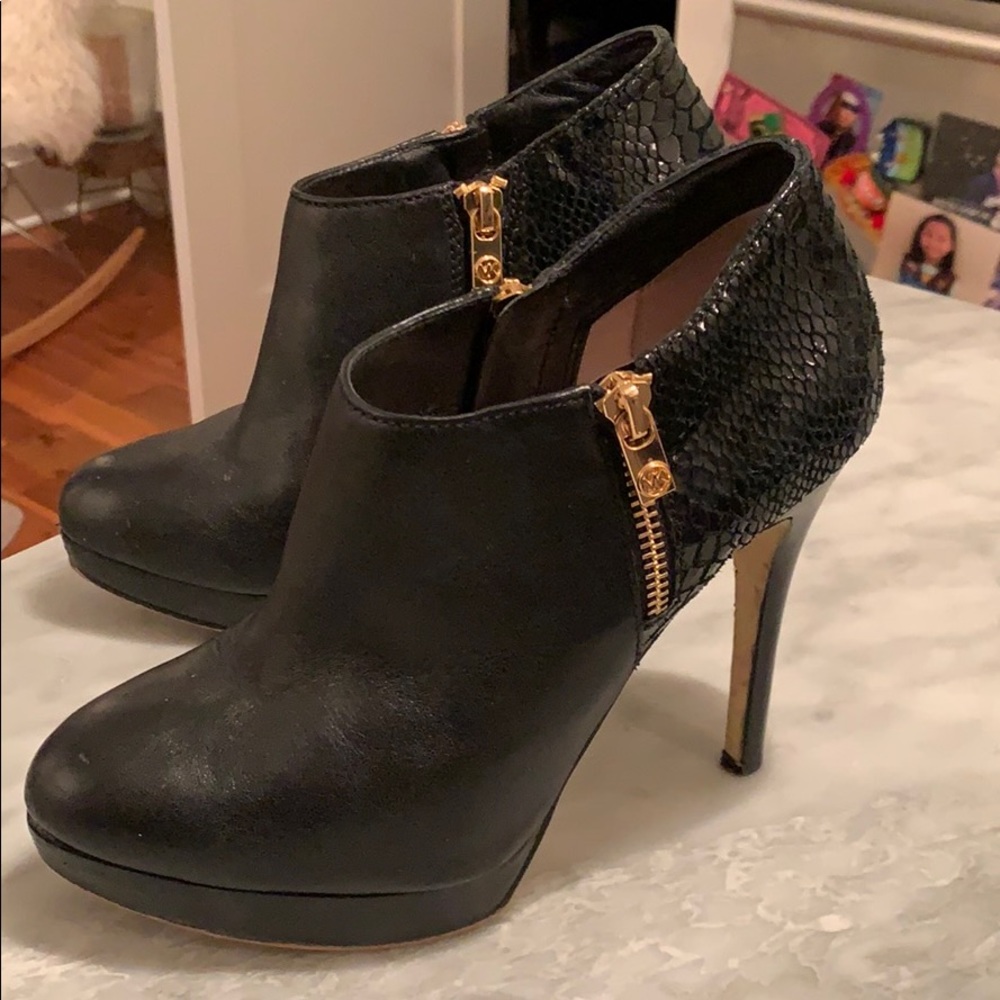 Michael Michael Kors booties size 6.5